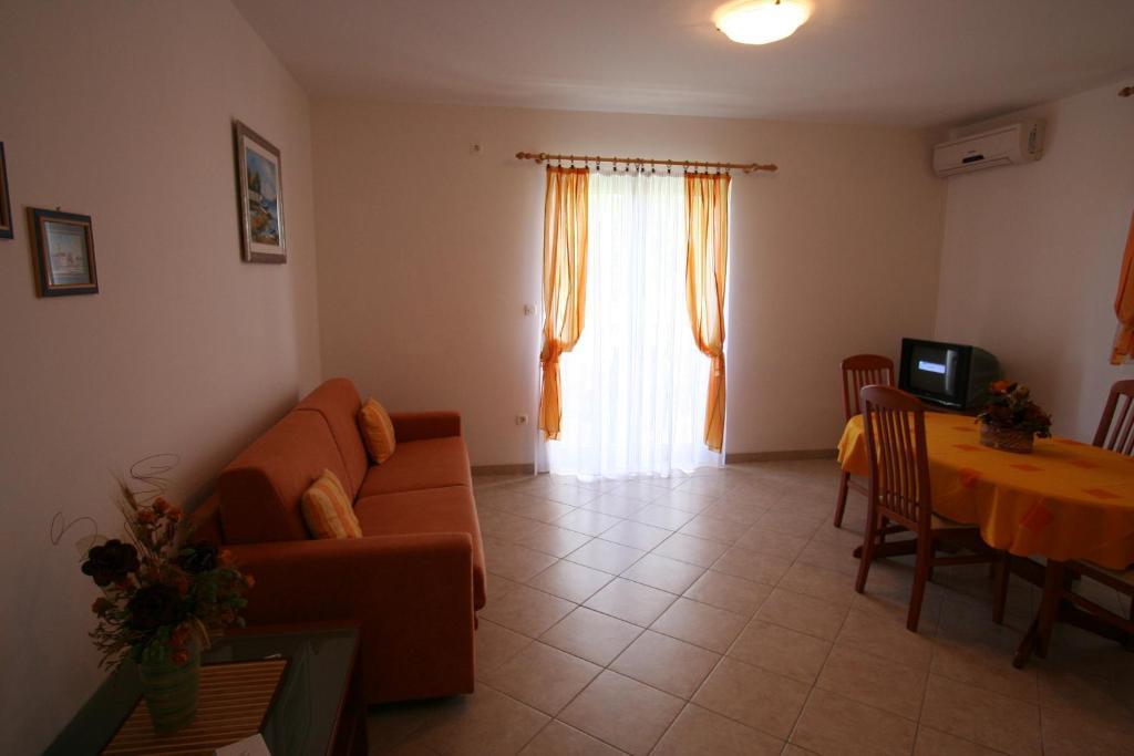 Apartments Bogovic Malinska Phòng bức ảnh
